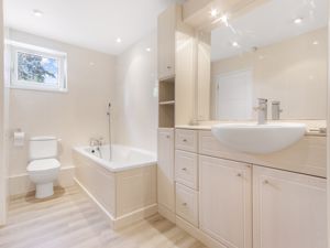 Photo 27- click for photo gallery